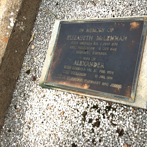 Photo of headstones/Alexander McLennan d1914 plaque Coolamon cem
